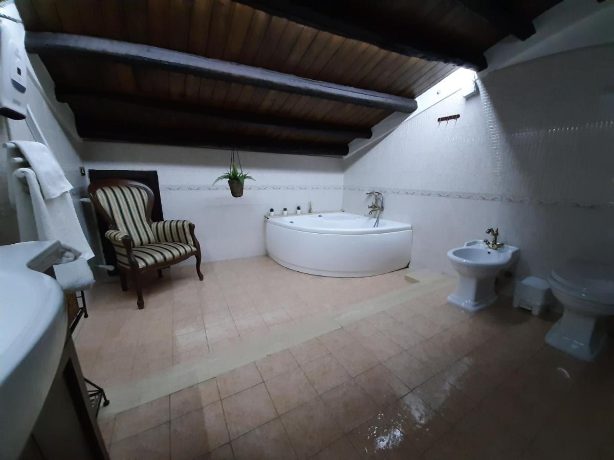 Attico San Domenico Hotell Palermo Eksteriør bilde